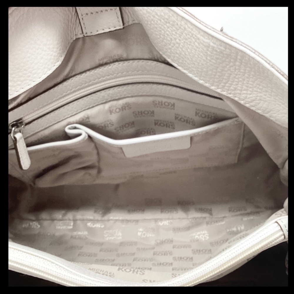 MICHAEL KORS Hamilton Large EW Tote Soft Pebbled Leather Color: Vanilla - Picture 12 of 16